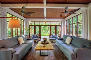 Living room - Ananda Villas Bali (Pemuteran)