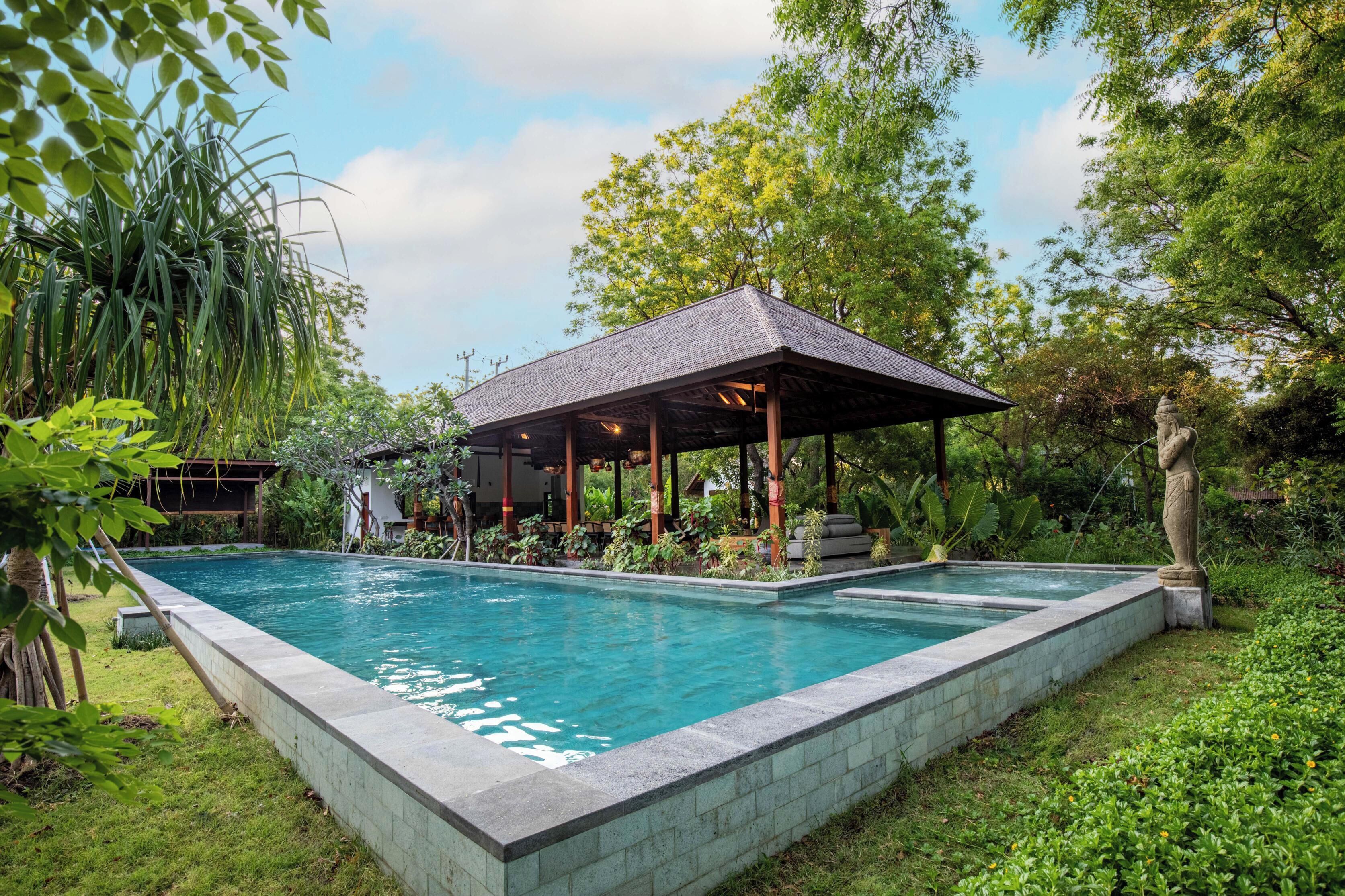 Outdoor pool, sun loungers