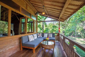 Traditionele bungalow, 2 slaapkamers, uitzicht op bergen | Terras