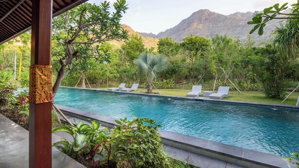 Outdoor pool - Ananda Villas Bali (Pemuteran)