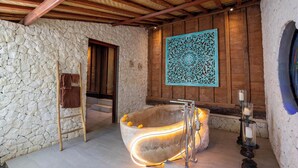 Traditional Bungalow, 2 Bedrooms, Mountain View | Bathroom - Ananda Villas Bali (Pemuteran)