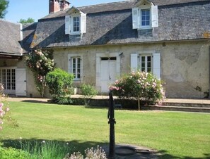 Front of property - La Caminade (Bourg-de-Bigorre)