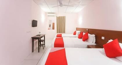 Aristo Hotel 81