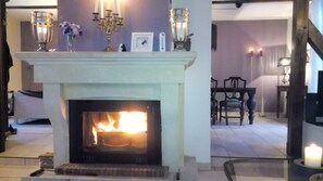 Interior - Charming: a comfortable house near Lac du Der. Pets welcome. (Rives-Dervoises)