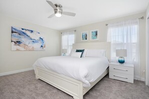 4 室のベッドルーム、セーフティボックス (室内)、アイロン / アイロン台、WiFi (無料)