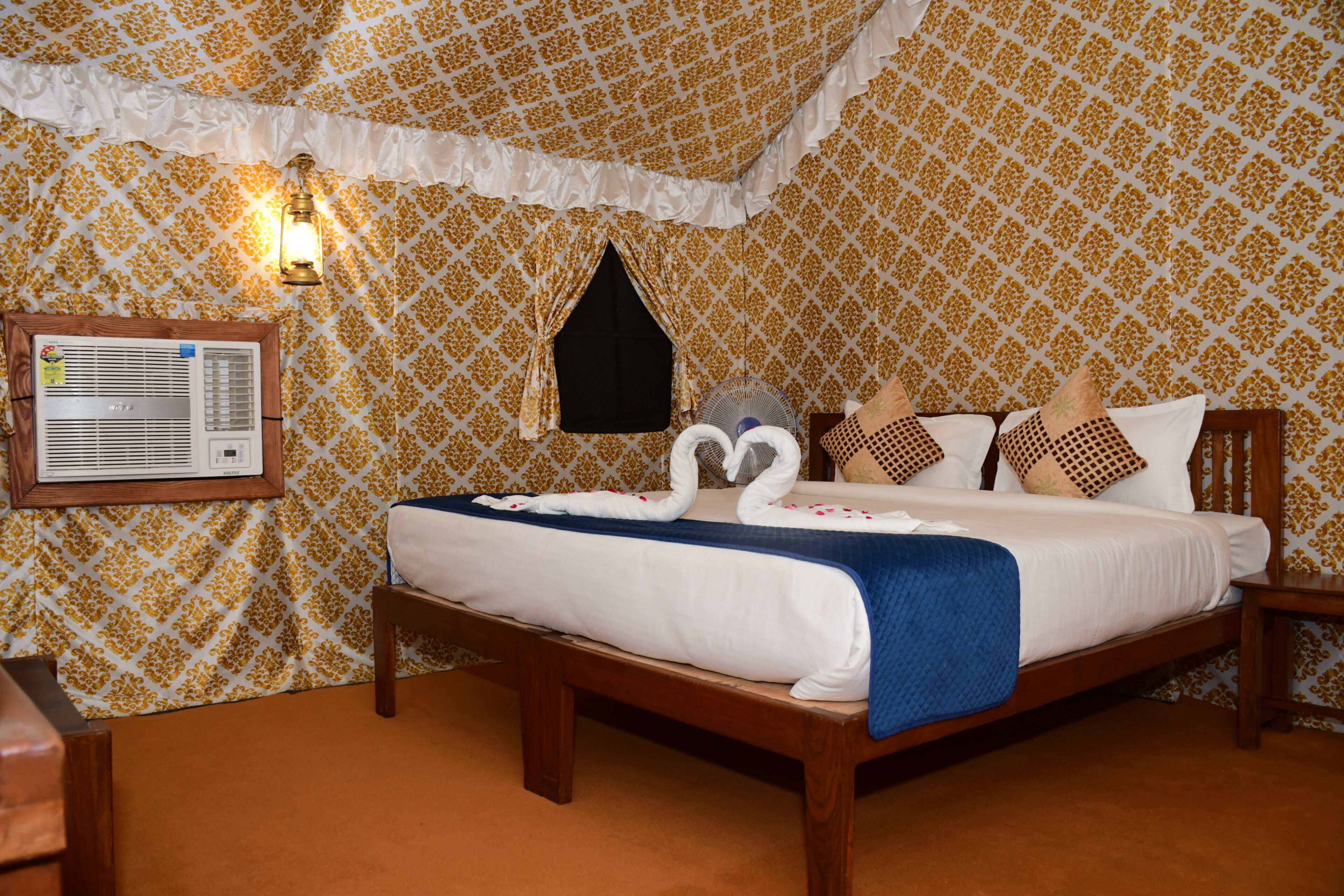 Deluxe Room | Living area