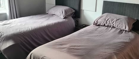 4 chambres, Wi-Fi, draps fournis