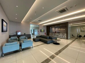 Lobby - Frazel Inn (Parit Buntar)