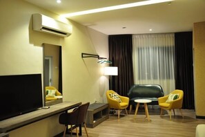 Living area - Frazel Inn (Parit Buntar)