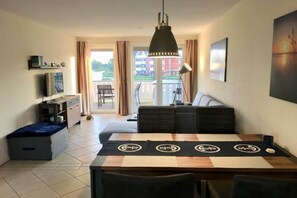 Smart TV, fireplace - Appartement im Ferienpark in Rechlin (Rechlin)