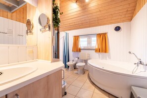Dusche, Whirlpool, Bidet