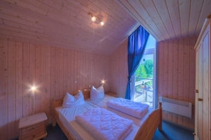 2 bedrooms, travel cot, free WiFi - Ferienhaus im skandinavischen Stil (Rechlin)