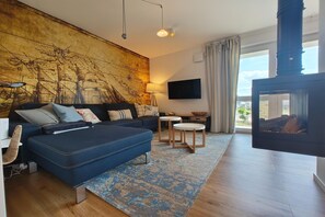 TV connectée, cheminée