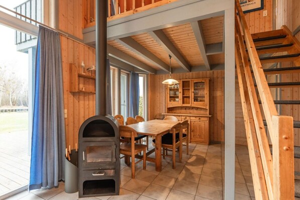 Dining - perfektes Ferienhaus für Familien (Rechlin)