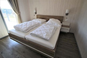 2 soverom og reiseseng for barn