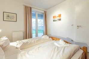 2 Schlafzimmer, Reisekinderbett, kostenloses WLAN