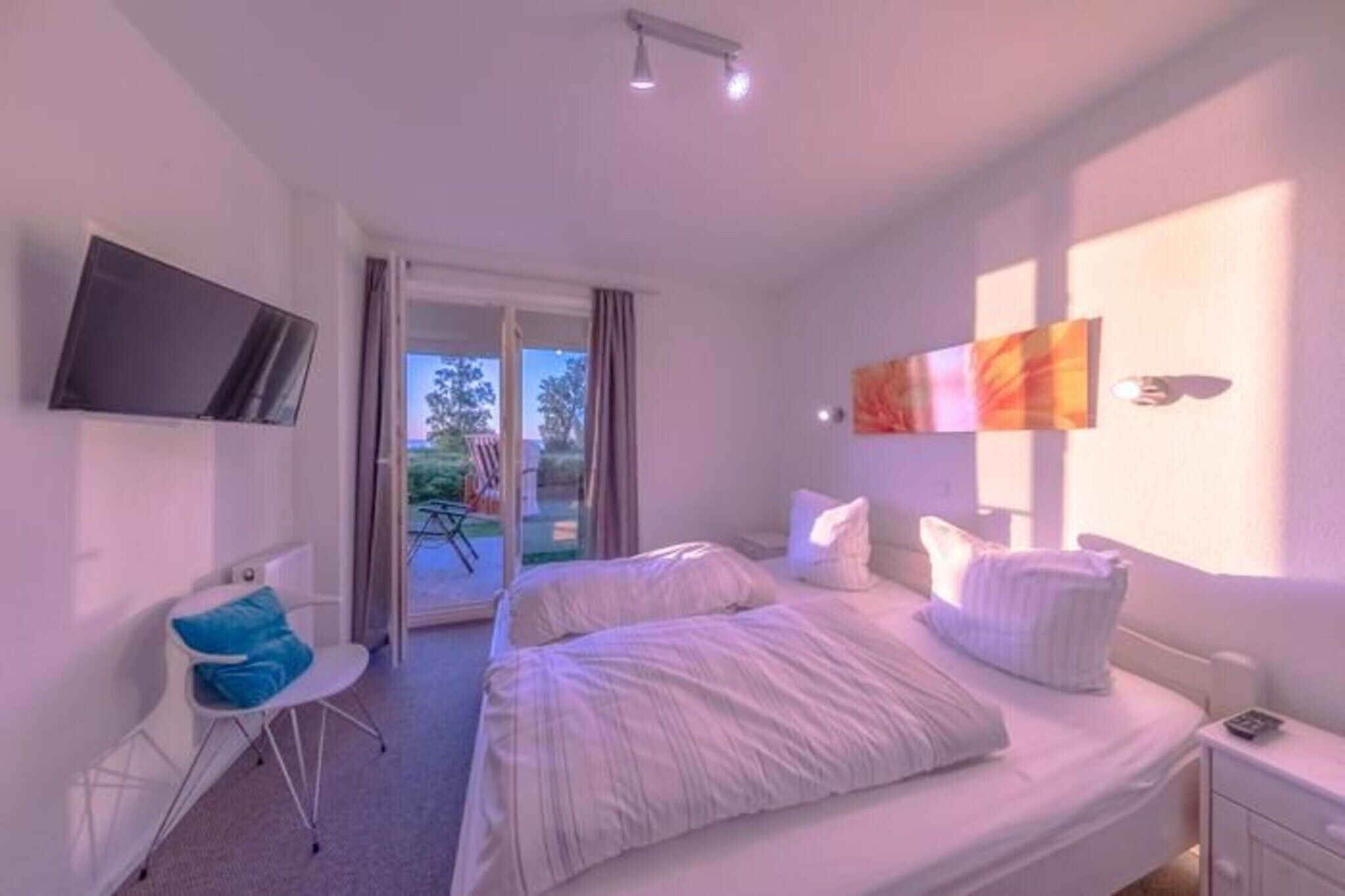 2 bedrooms, travel cot, free WiFi