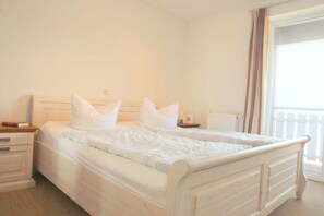 3 Schlafzimmer, Reisekinderbett, kostenloses WLAN