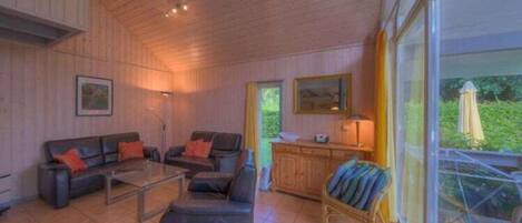 Televisión, chimenea