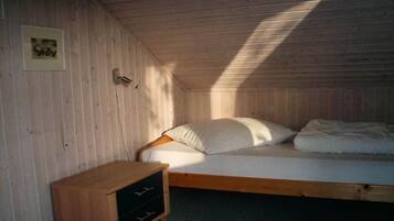 2 Schlafzimmer, Bügeleisen/Bügelbrett, Reisekinderbett