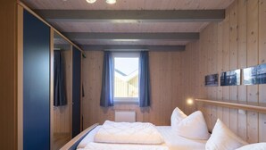 3 soverom og reiseseng for barn