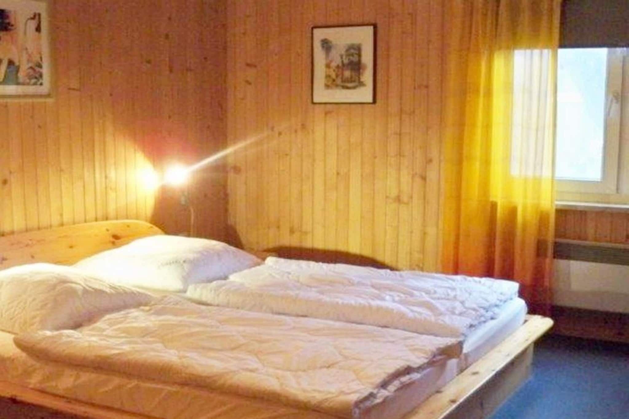 2 bedrooms, travel cot