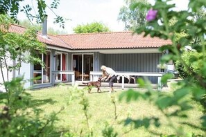 Exterior - Ferienhaus im Ferienpark Mirow (Granzow)