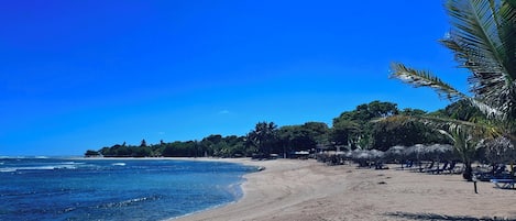 Apartment, 1 Bedroom, Smoking, Balcony | Beach
