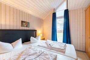 2 bedrooms, travel cot - Ferienhaus im Ferienpark Mirow (Granzow)