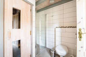 Shower - exklusives skandinavisches Ferienhaus (Granzow)
