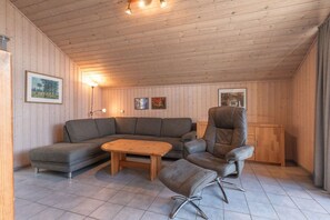 Smart TV, fireplace - Ferienhaus im skandinavischen Stil (Granzow)