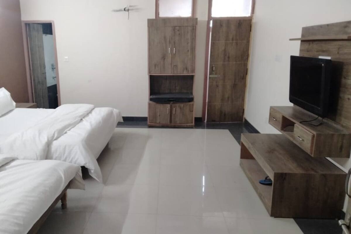 Family Room, City View | Wi-fi percuma, cadar katil