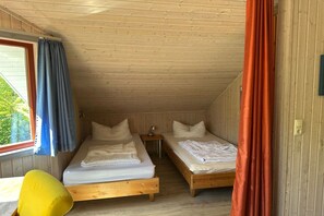 3 soverom og reiseseng for barn