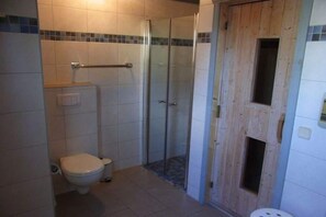 Shower - exklusives skandinavisches Ferienhaus (Granzow)