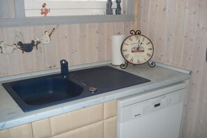 Fridge, microwave, oven, stovetop - exklusives skandinavisches Ferienhaus (Granzow)