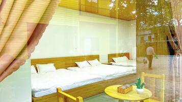 1 bedroom, iron/ironing board, free WiFi