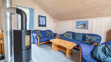 Televisie en een open haard