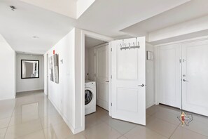 Interior - Steps to Beach, Pools, Jacuzzis, Balcony & Deck (South Padre Island)