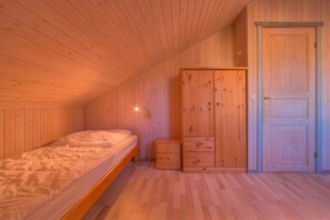 3 soverom og reiseseng for barn