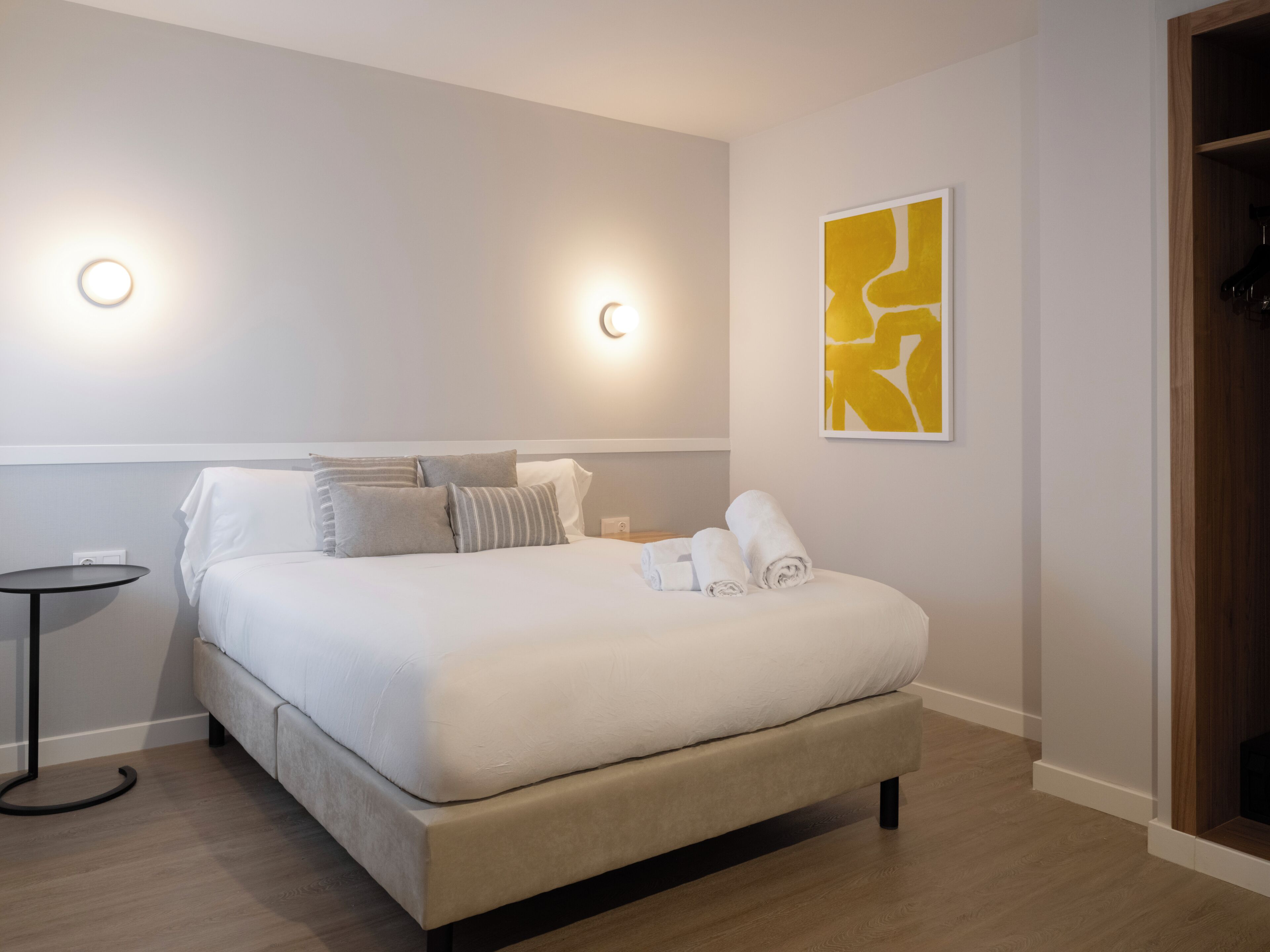 Appartement, terras | Een kluis op de kamer, gratis wifi, beddengoed