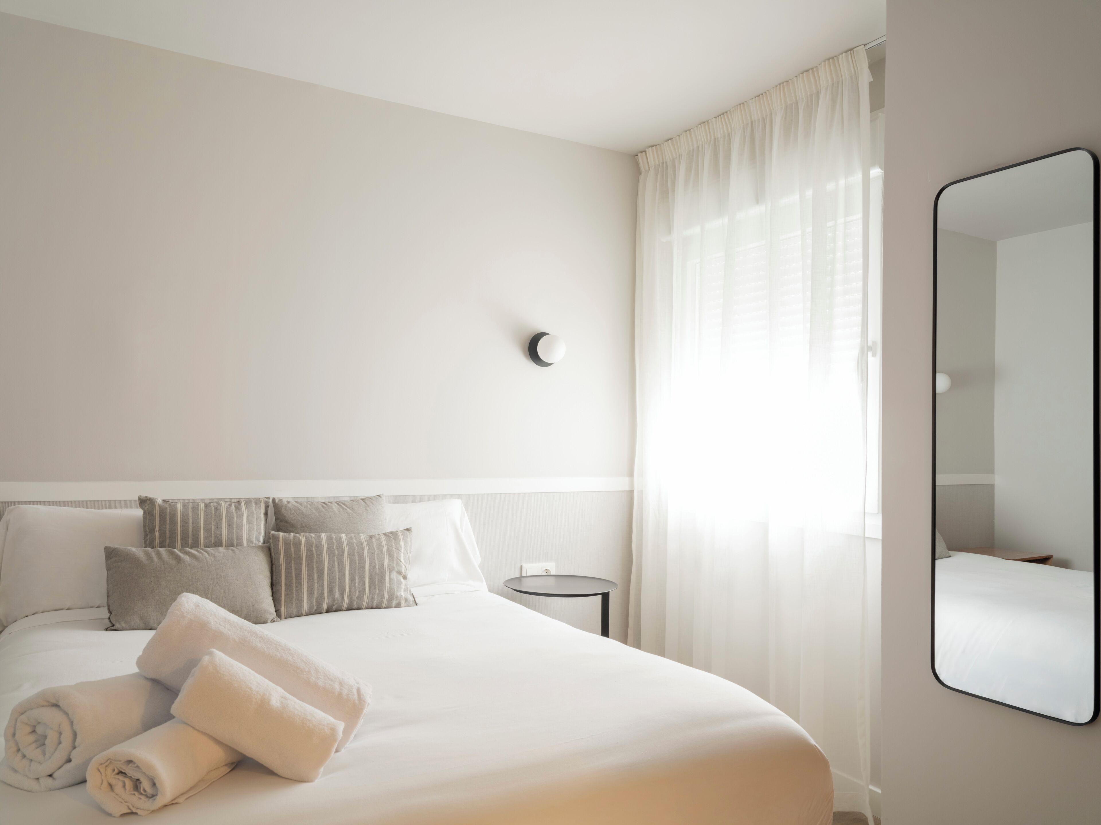 Een kluis op de kamer, gratis wifi, beddengoed
