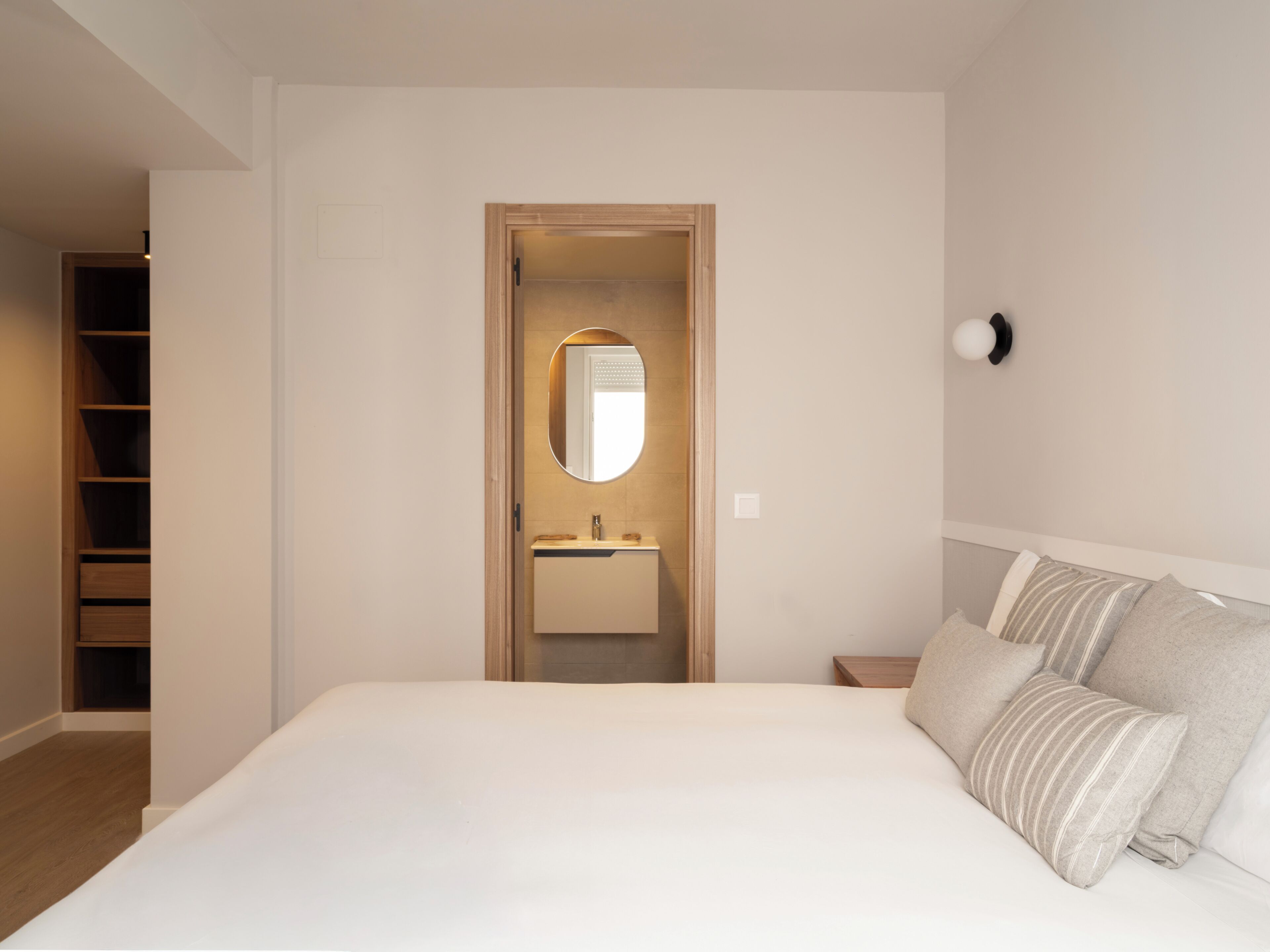 Een kluis op de kamer, gratis wifi, beddengoed
