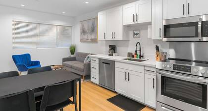 The Cloudbreak Townhome - 88 Walkscore!