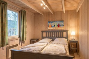 3 chambres, lit parapluie