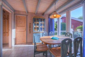 Dining - Ferienhaus im skandinavischen Stil (Granzow)