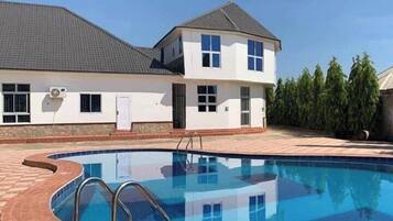 Alberca al aire libre