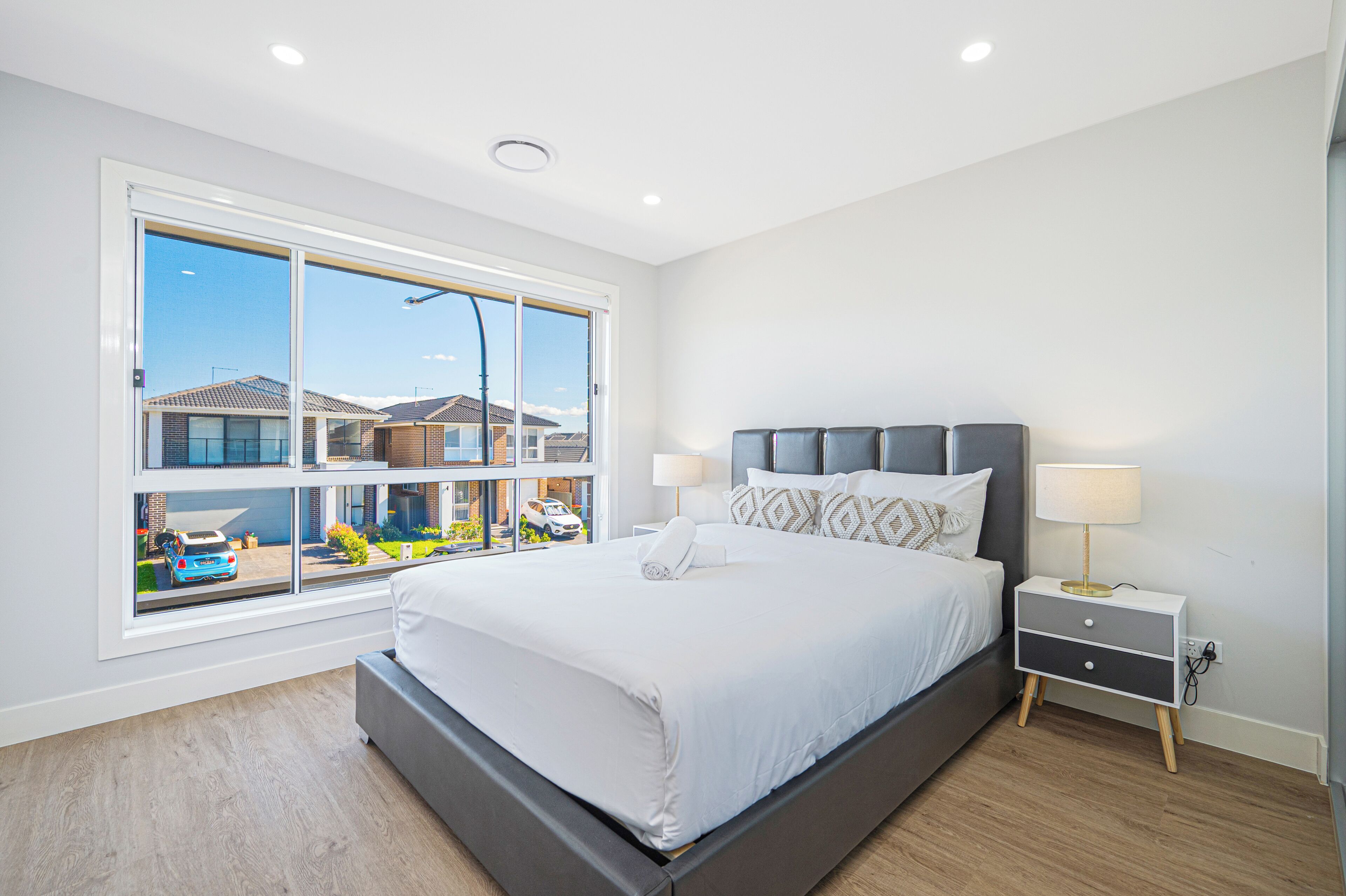 4 chambres, fer et planche à repasser, Wi-Fi, draps fournis