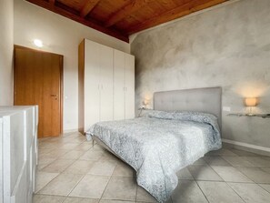 2 bedrooms - Il Pettirosso Comfortable Holiday Residence (Montignoso)