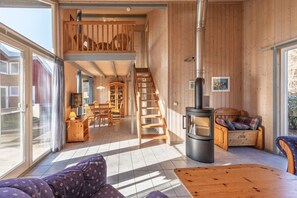 Smart TV, fireplace - Ferienhaus im Ferienpark Mirow (Granzow)