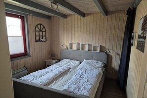 3 soverom og reiseseng for barn